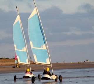  Navegación en arena en Notre Dame de Monts 